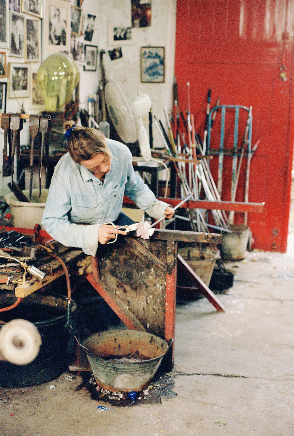 nienke sikkema acquoy glass blowing netherlands analog kodak photographer documentary angela blumen